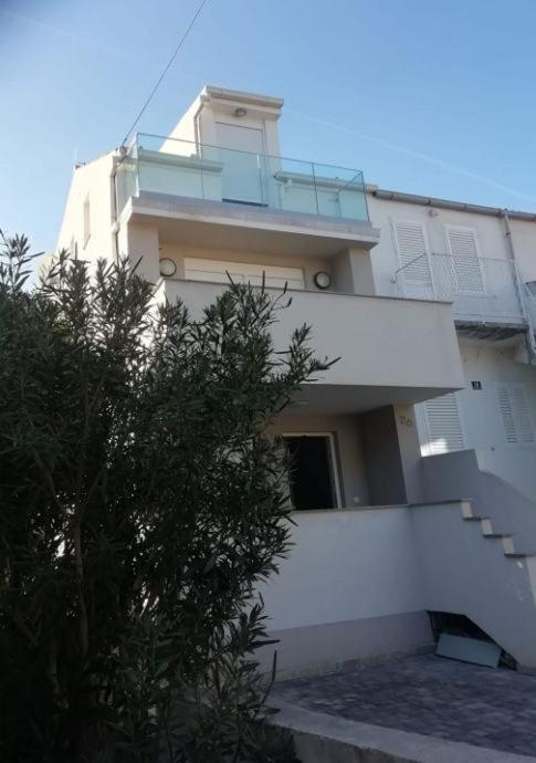 Ferienwohnung Pearl Of Novalja Exterior foto