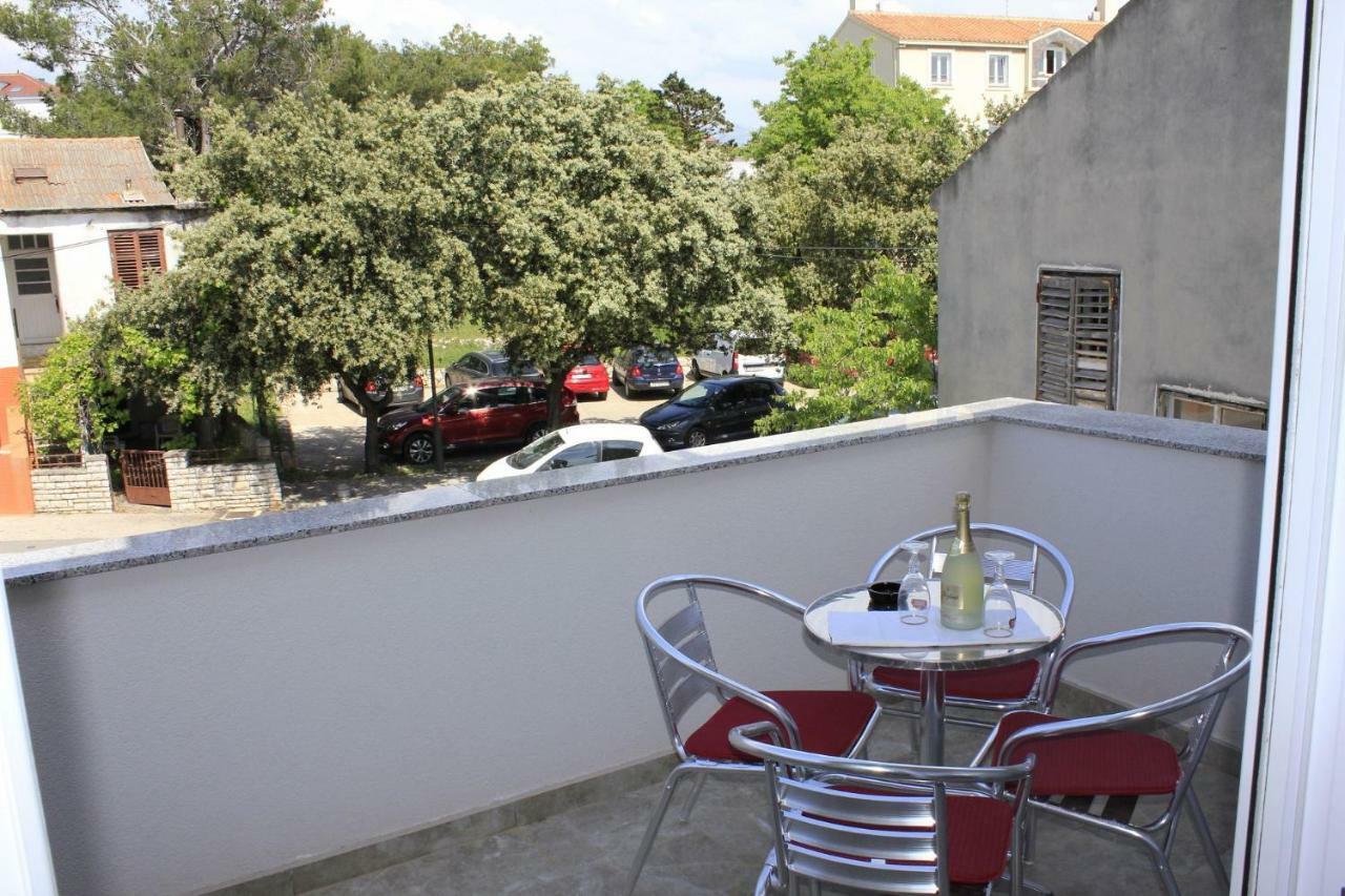 Ferienwohnung Pearl Of Novalja Exterior foto